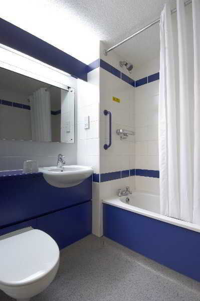 Travelodge Liverpool Central Exterior foto